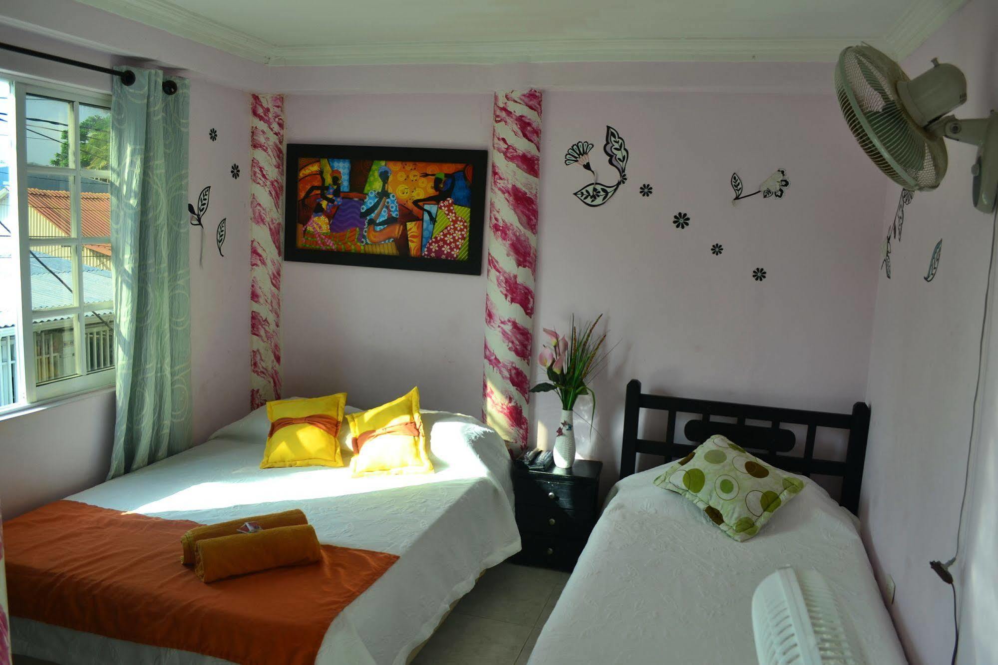 Hostel Stingray San Andrés エクステリア 写真
